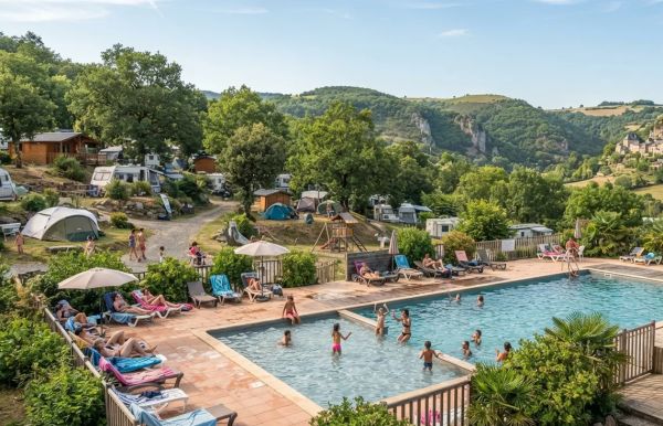 Découvrez les campings de l'aveyron avec piscine pour un séjour agréable